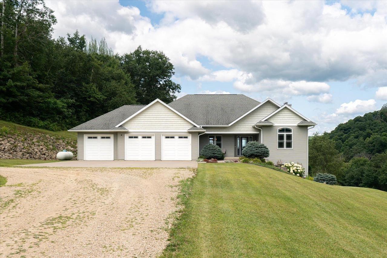 S4703 Aumock Rd, Stark, WI 54639