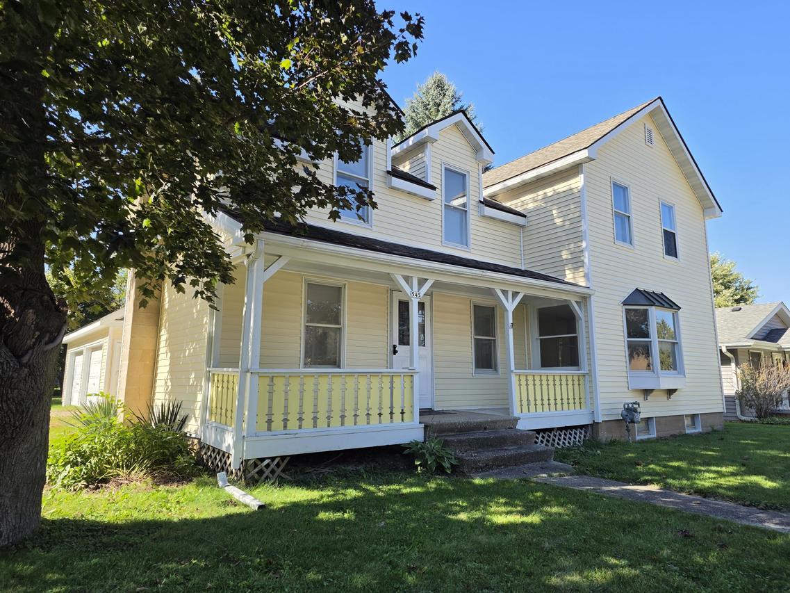 545 N Wisconsin St, Genoa City, WI 53128