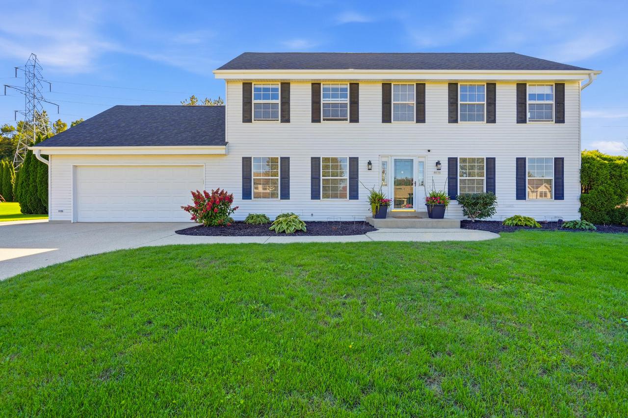 9175 S Patricia Blvd, Oak Creek, WI 53154