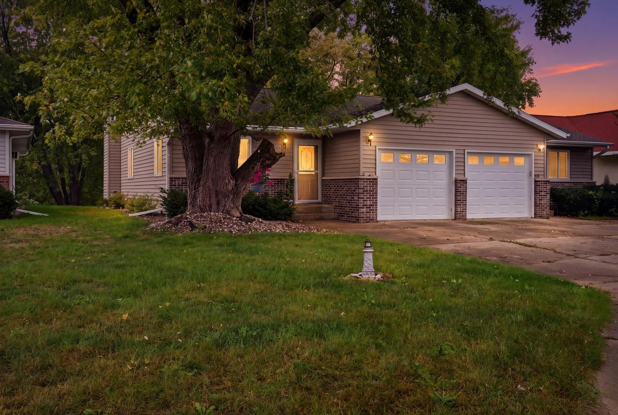 209 Westview Pl, La Crosse, WI 54601