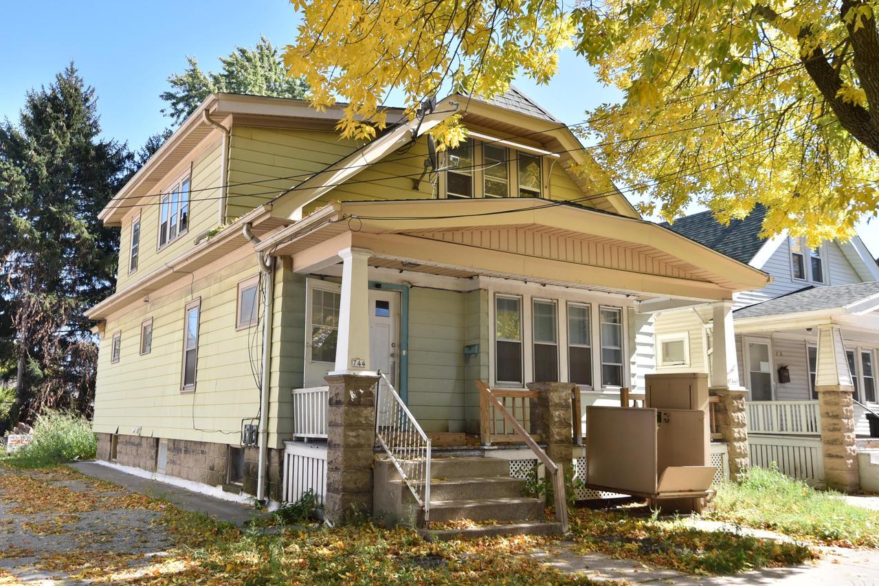 744 S 21st St #744A, Milwaukee, WI 53204