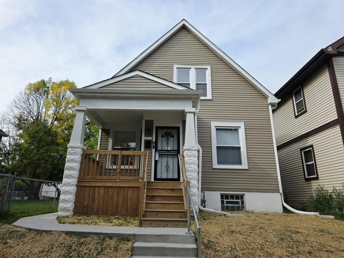 2829 N 17th St, Milwaukee, WI 53209