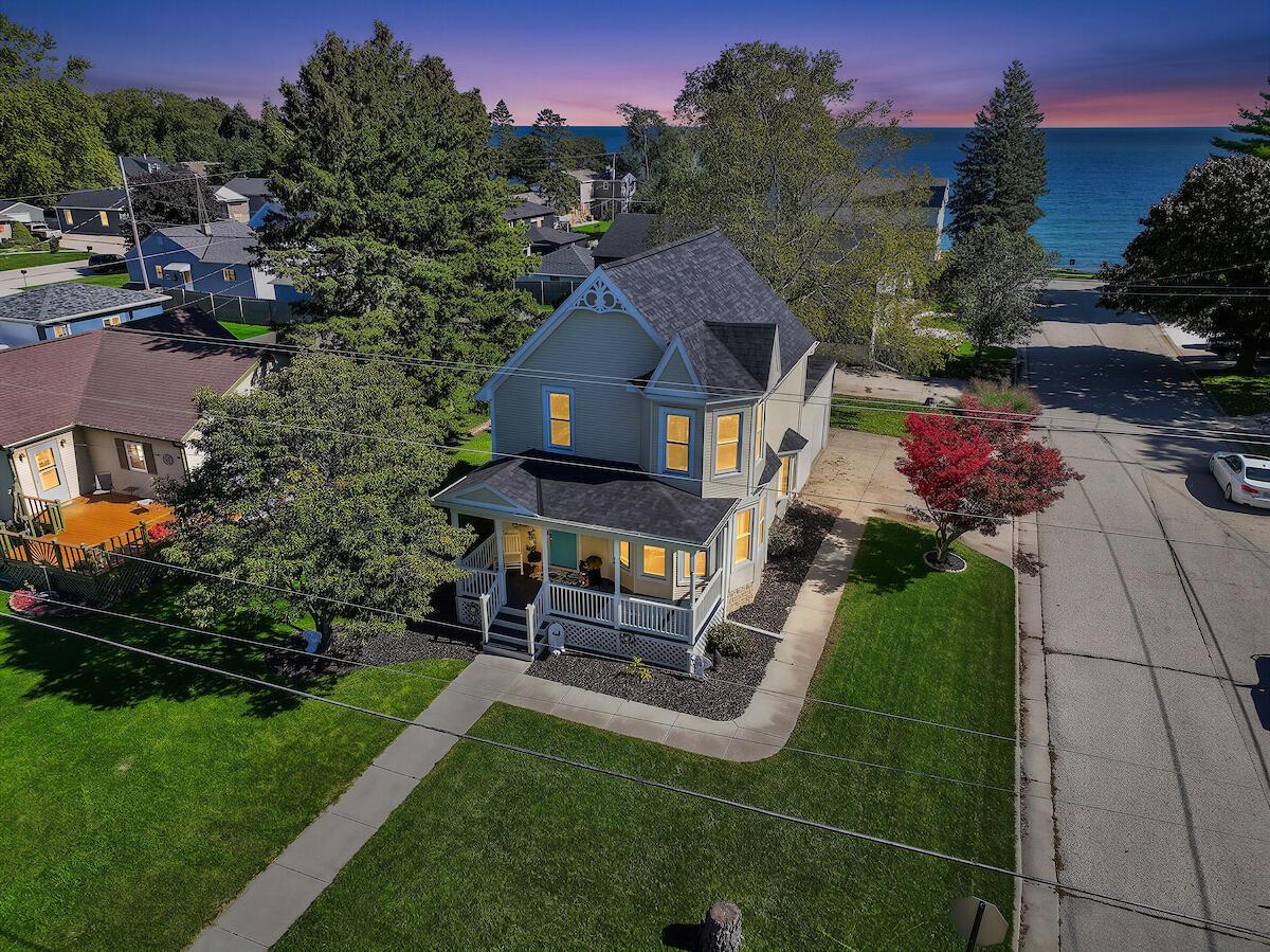 3525 Sheridan Rd, Mount Pleasant, WI 53403