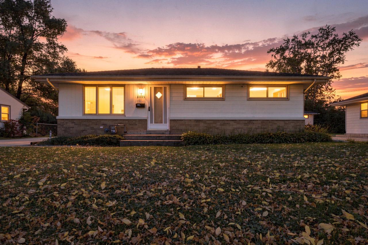 8805 W Bender Ave, Milwaukee, WI 53225
