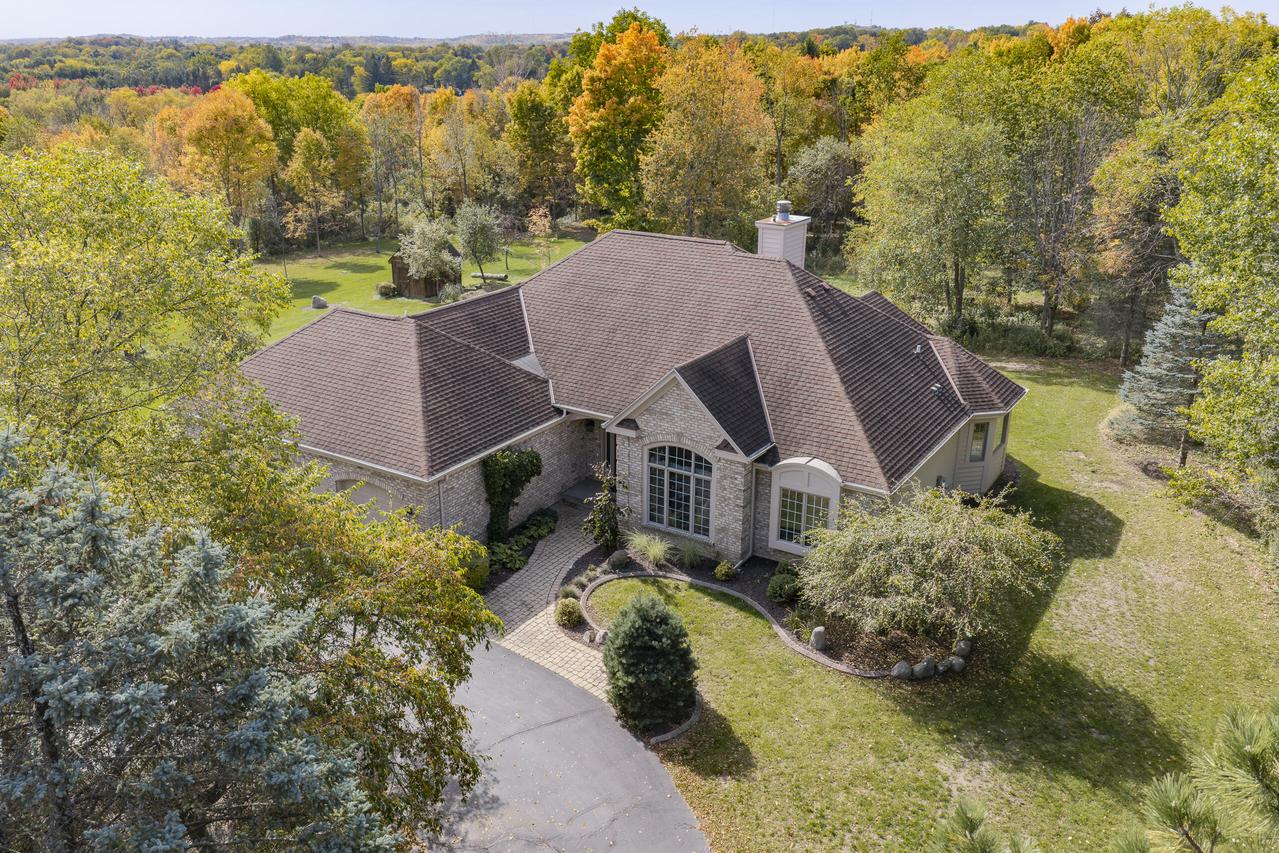 4945 S Calhoun Rd, New Berlin, WI 53151