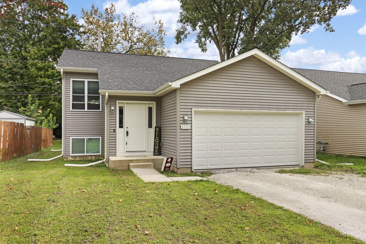 6535 247th Ave, Paddock Lake, WI 53168
