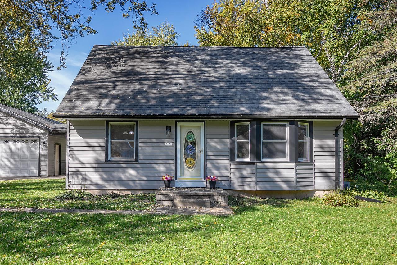 8373 S 35th St, Franklin, WI 53132
