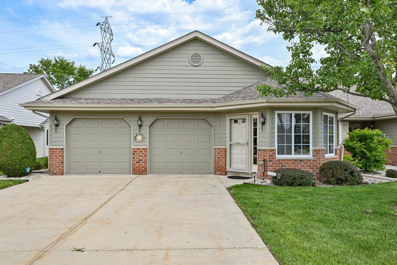 2011 27th Ave, Kenosha, WI 53140