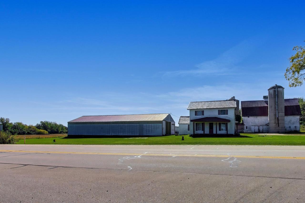 W8467 Highway 11 -, Darien, WI 53115