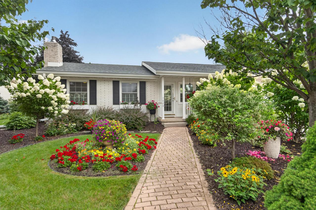 1020 Maple Ave, Waupun, WI 53963