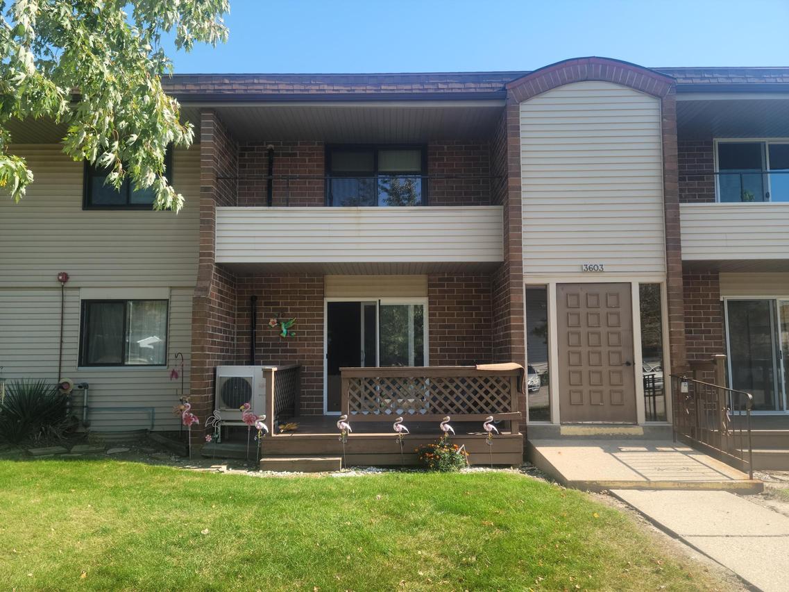 3603 St Andrews Ct #206, Racine, WI 53405