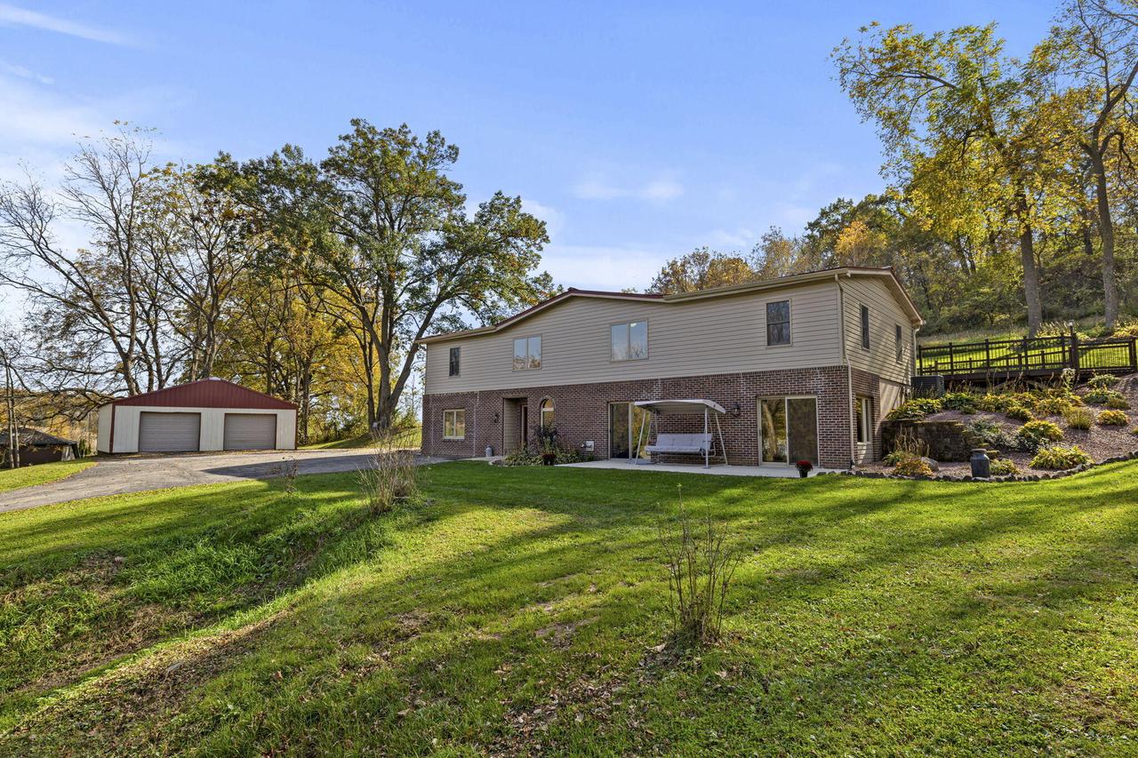 N5509 Gray Horse Rd, Hamilton, WI 54669