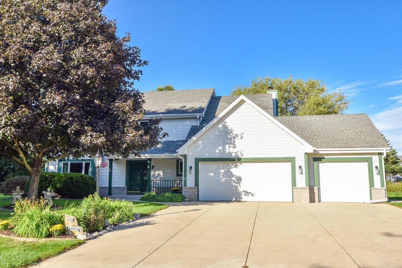 N58W24838 Cardinal Ct, Sussex, WI 53089