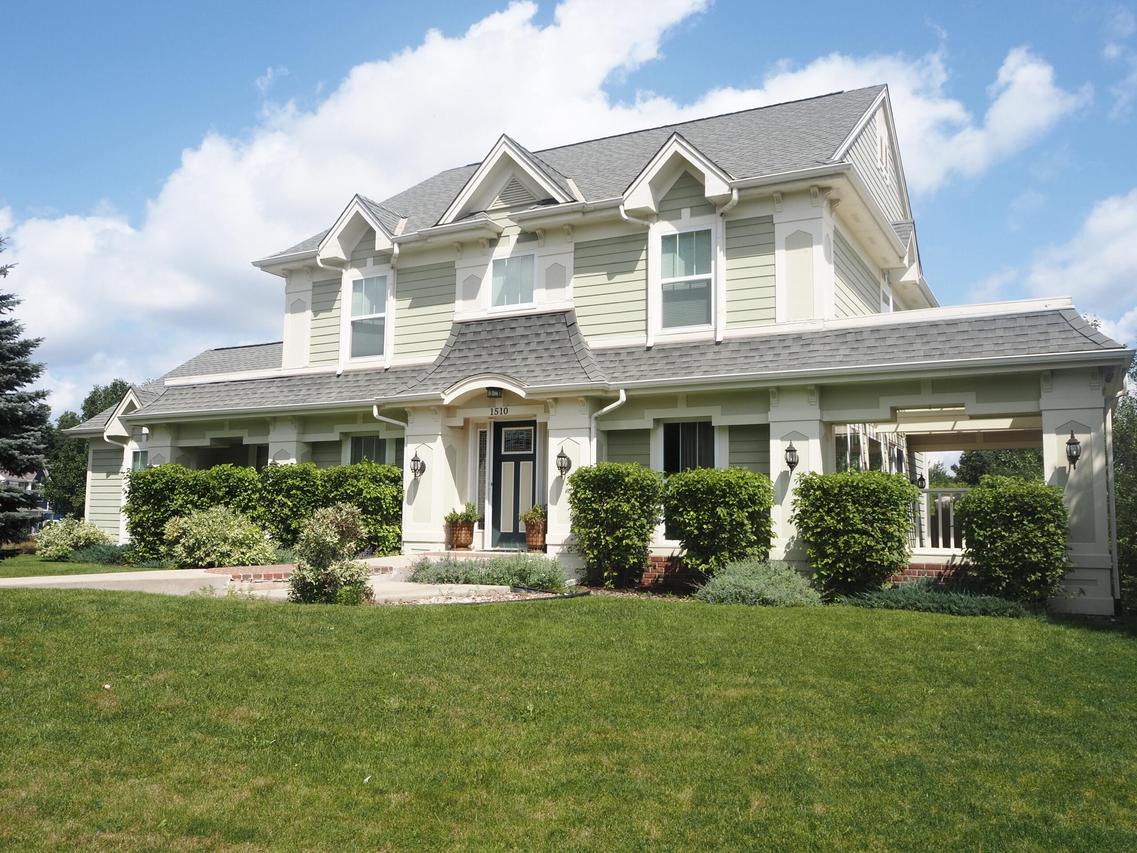 1510 Cambridge Ct, Richfield, WI 53033