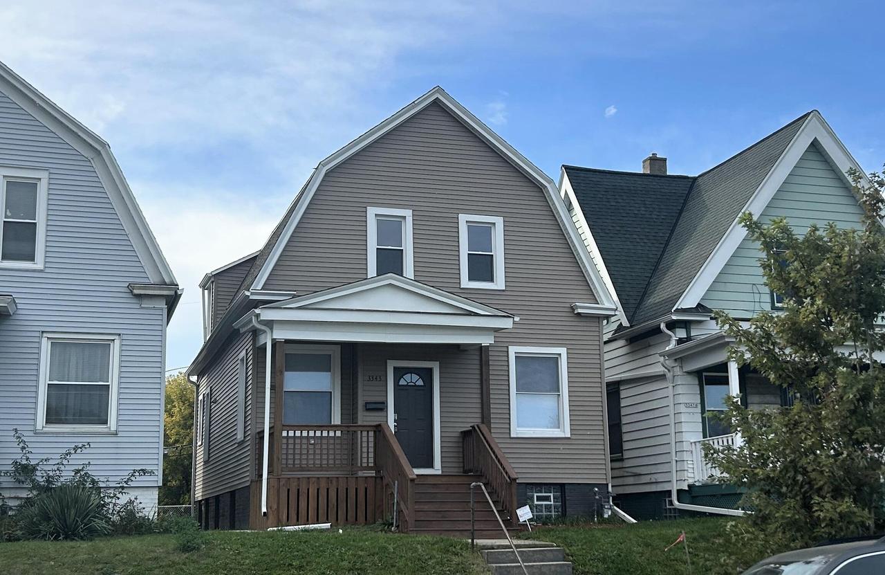 3343 N 8th St, Milwaukee, WI 53206