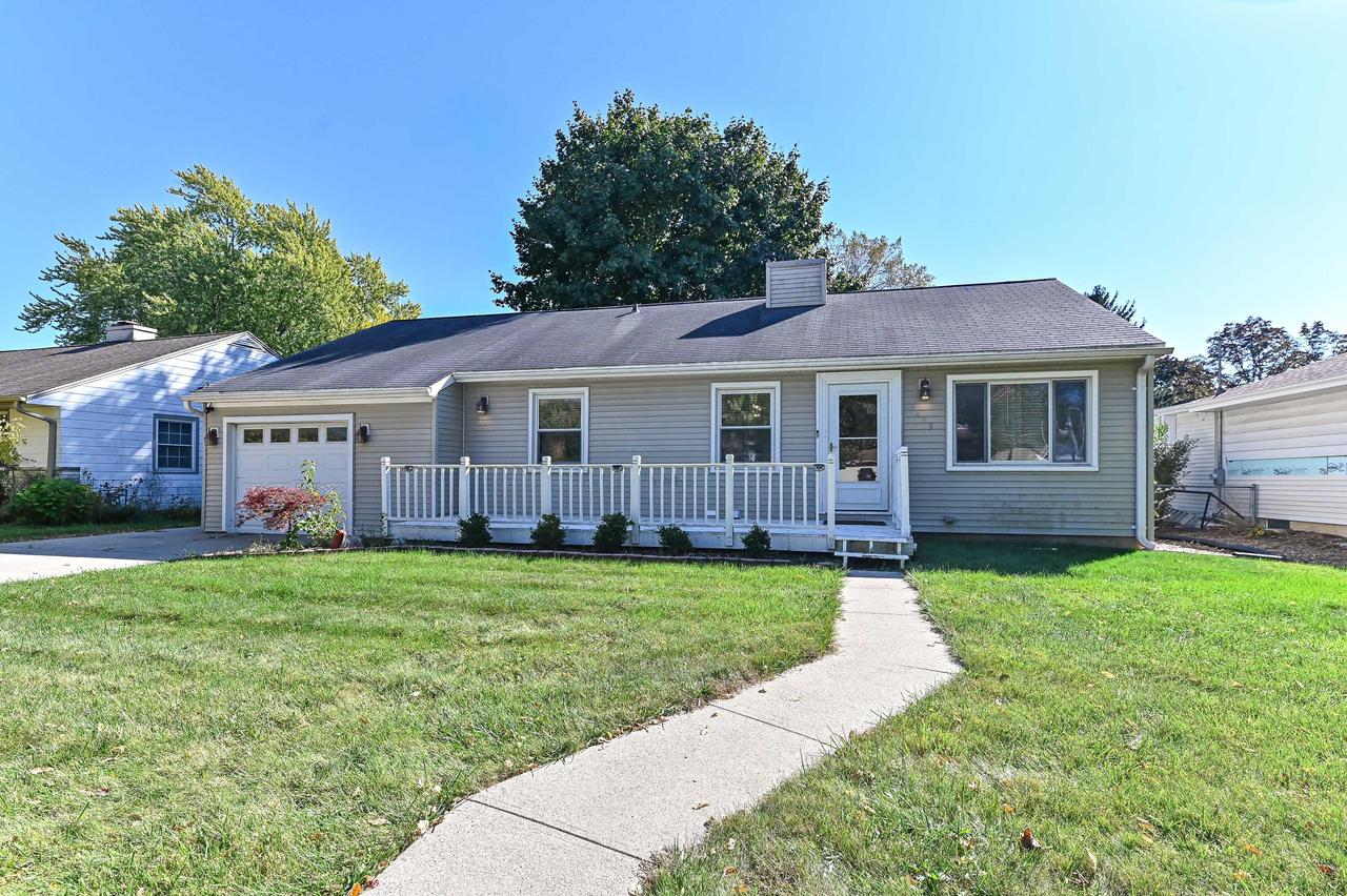 3419 W Parnell Ave, Milwaukee, WI 53221