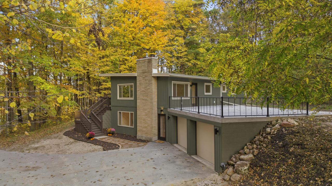 16834 Lax Chapel Rd, Schleswig, WI 53042