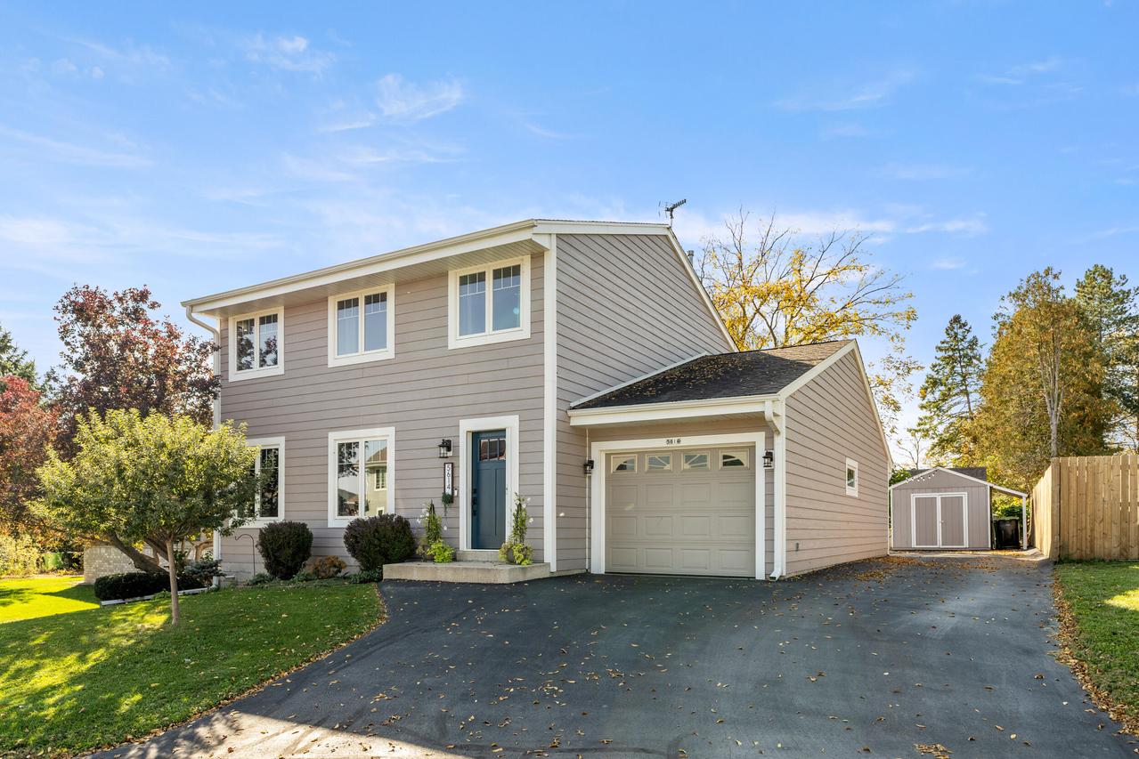 5614 E Peninsula Dr, Waterford, WI 53185