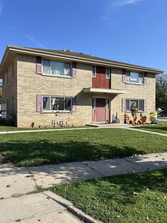 3338 S 97th St, Milwaukee, WI 53227
