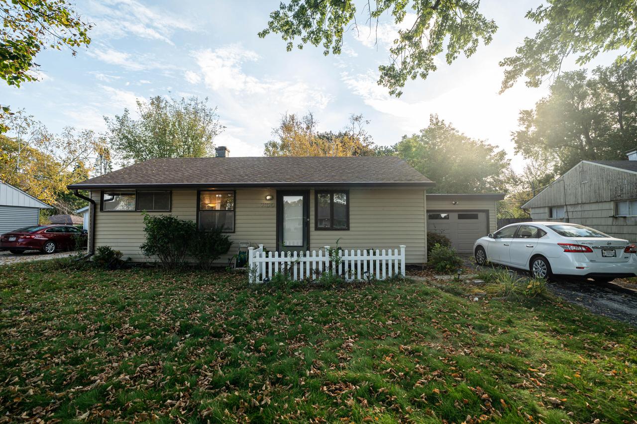 7100 N Navajo Ave, Glendale, WI 53217