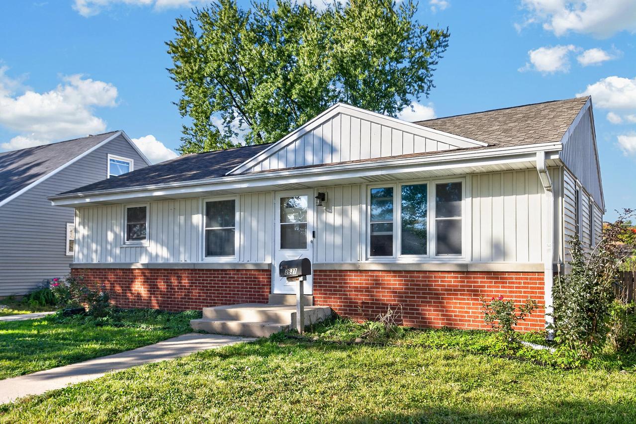 3631 S 82nd St, Milwaukee, WI 53220