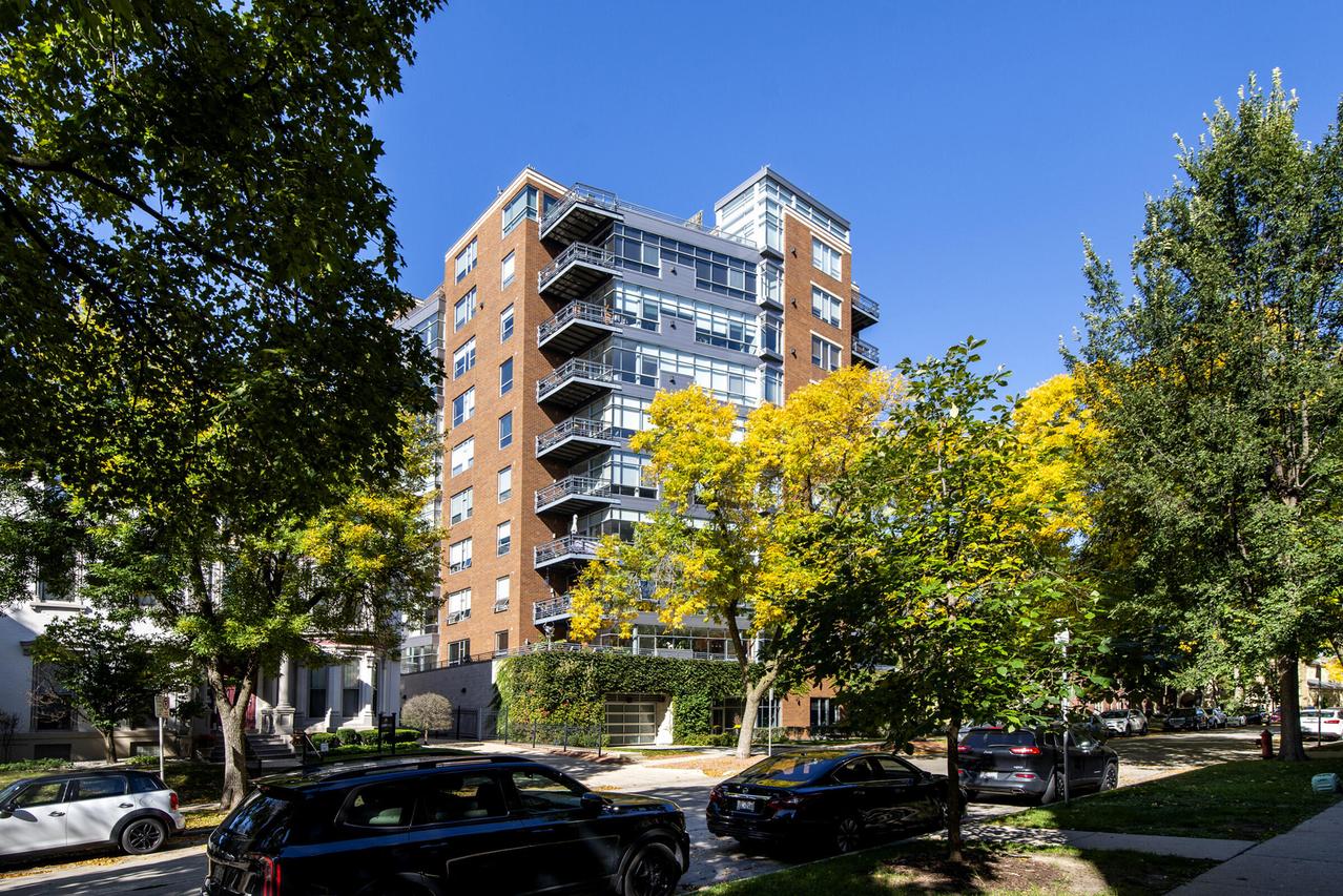 1111 N Marshall St #804, Milwaukee, WI 53202