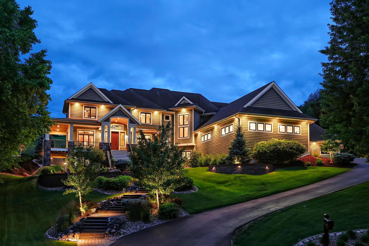 1820 Tahoe Pl, Onalaska, WI 54650