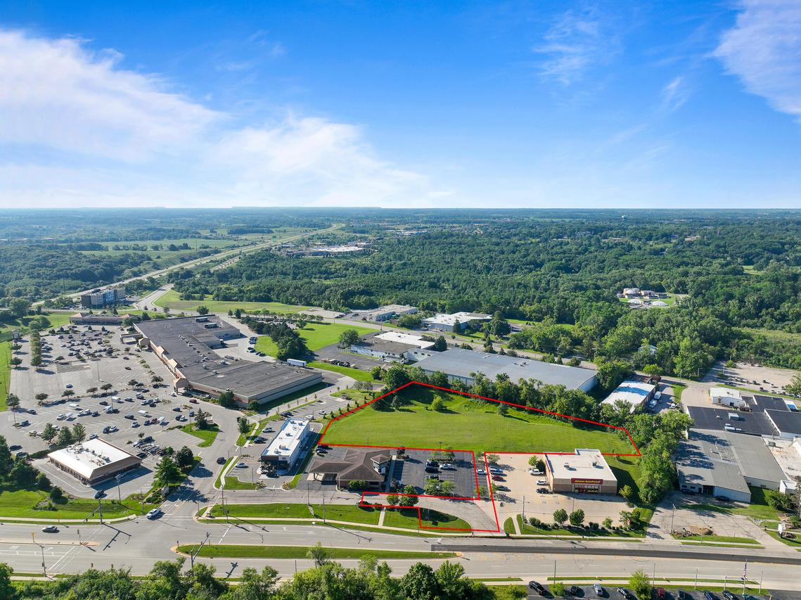 4413 Interchange North -, Lake Geneva, WI 53147