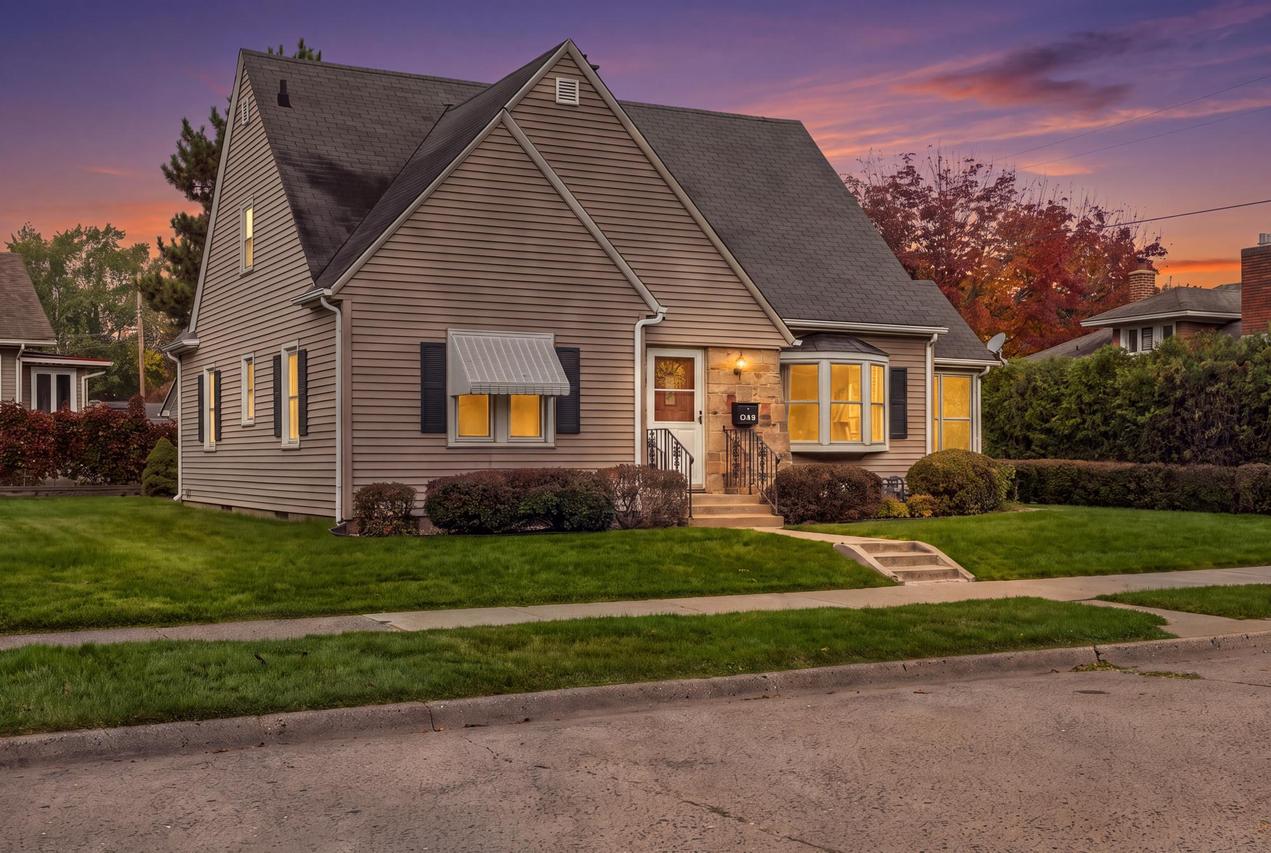 462 21st St, La Crosse, WI 54601