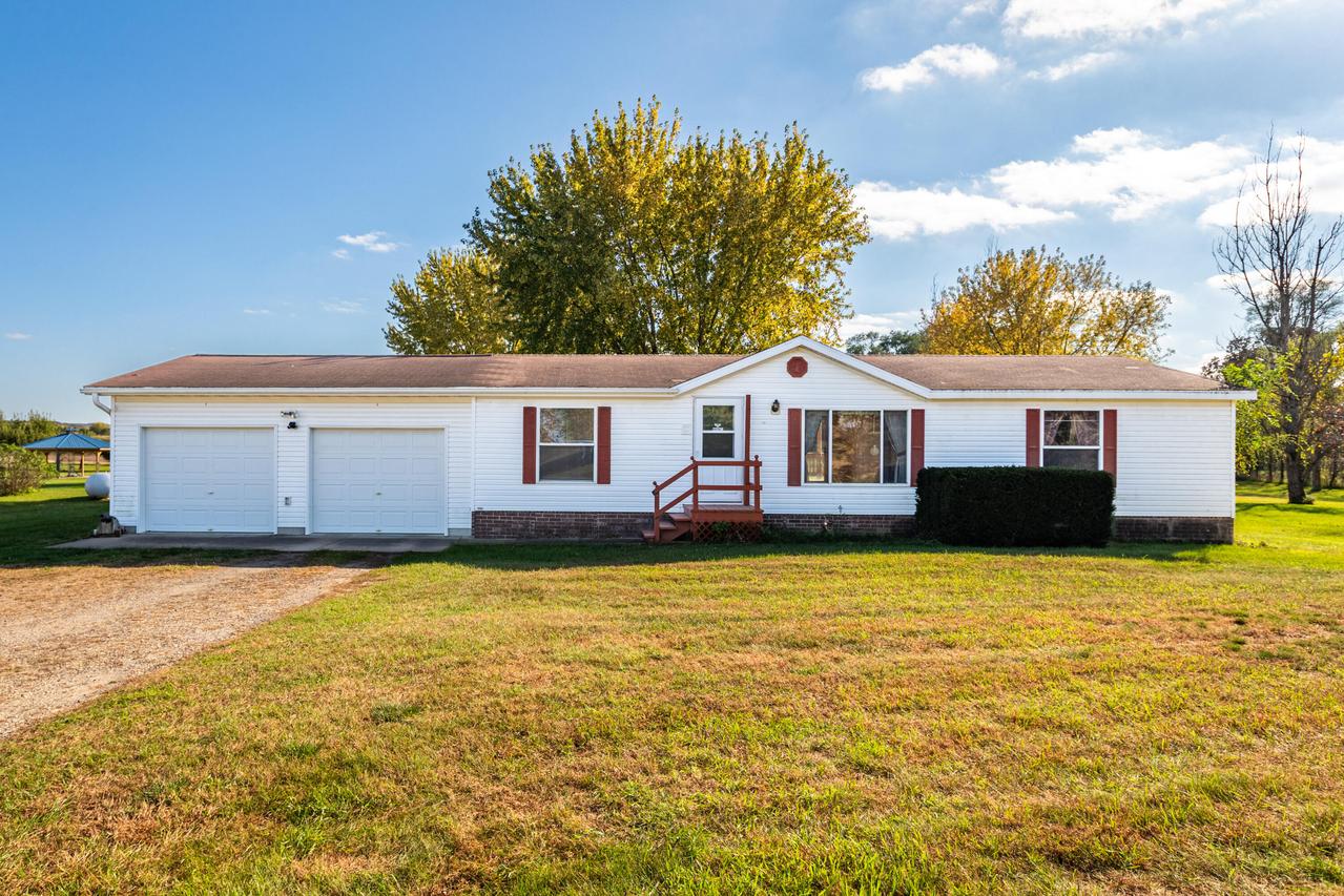 7075 Iband Ave, Sparta, WI 54656