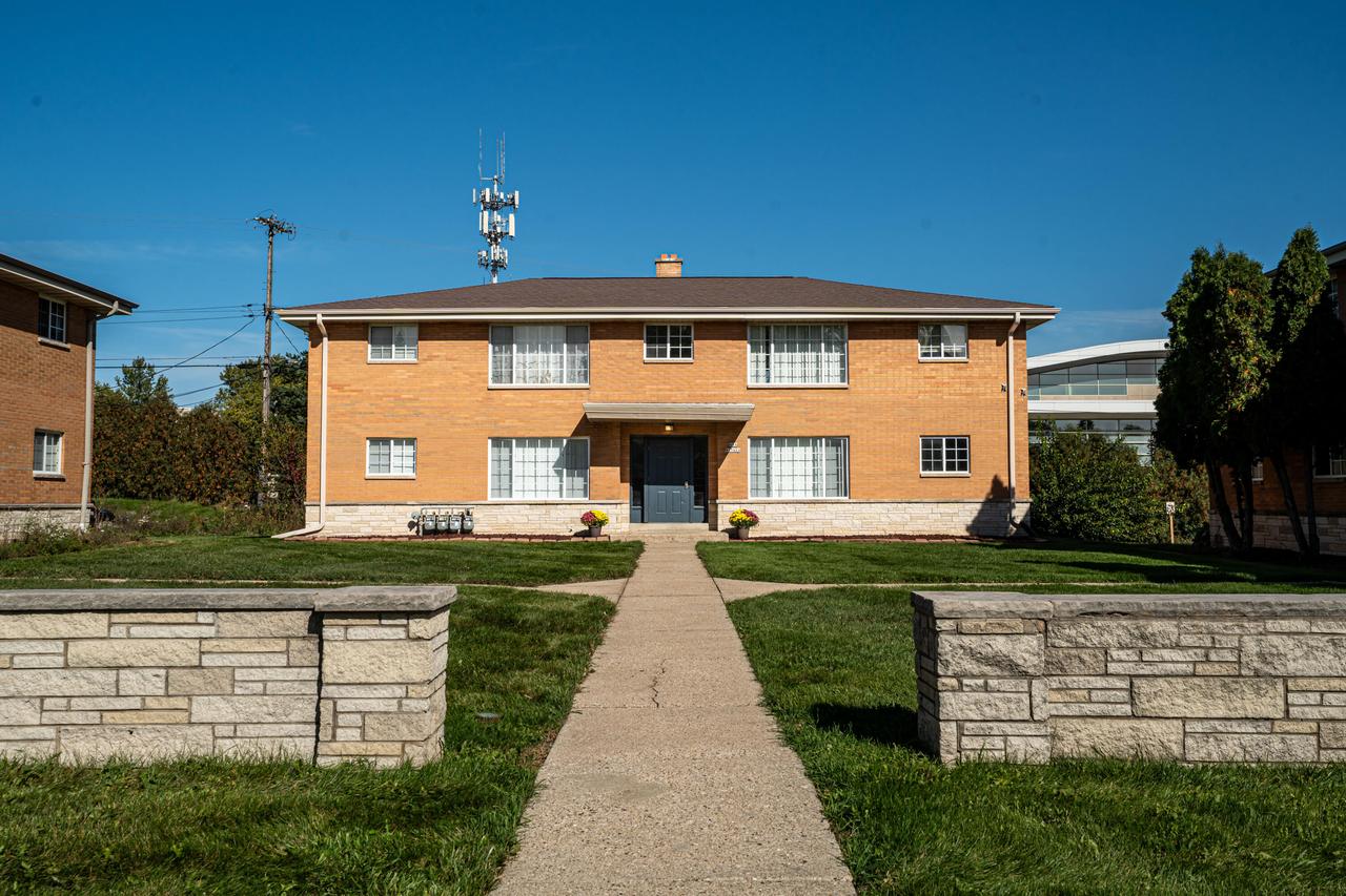 N84W15464 Menomonee Ave, Menomonee Falls, WI 53051