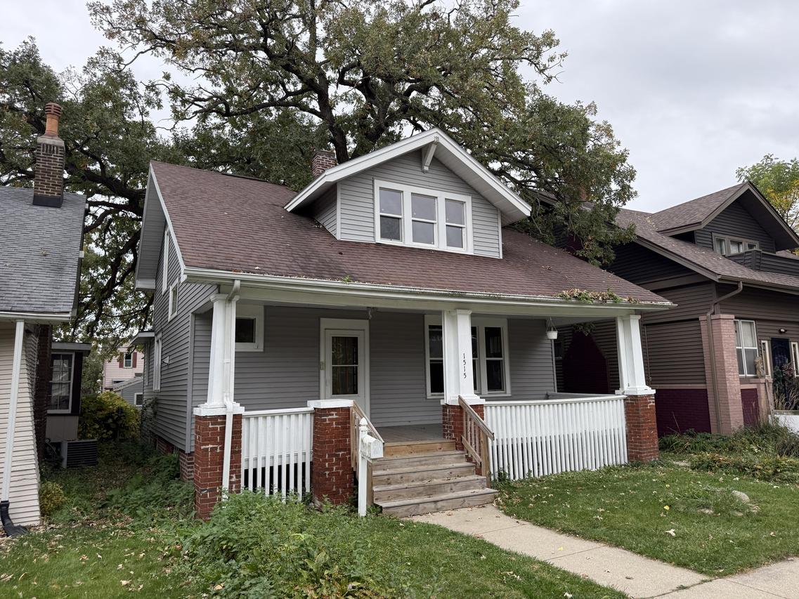1515 Deane Blvd, Racine, WI 53405