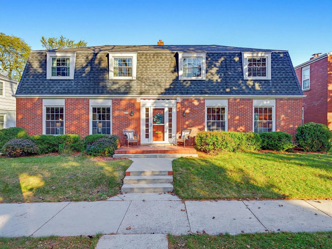 4436 N Frederick Ave #4438, Shorewood, WI 53211