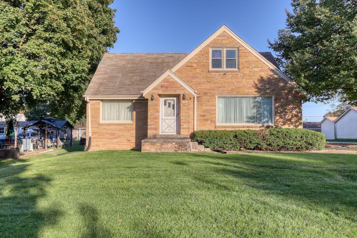 3248 S 84th St, Milwaukee, WI 53227