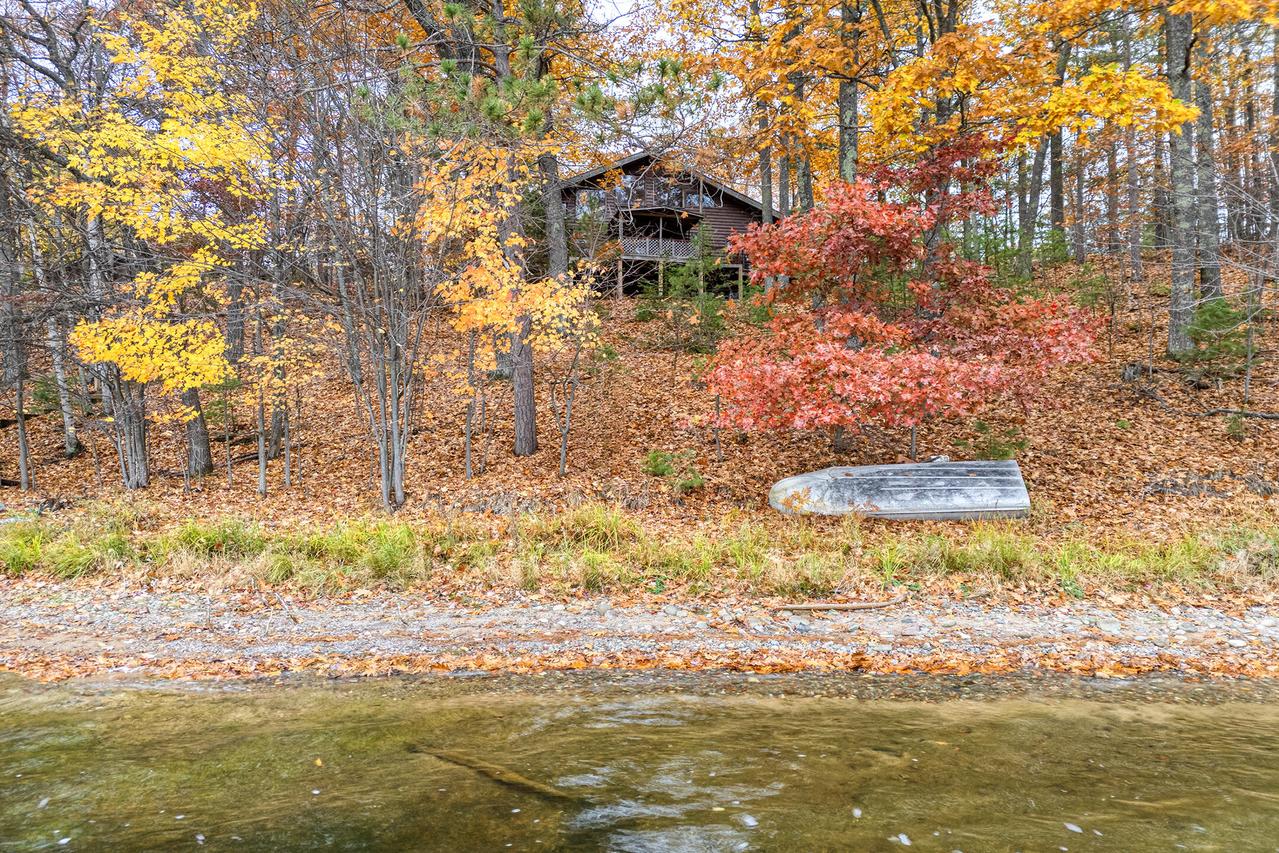 3282 Knotty Pine Trl, Washington, WI 54521