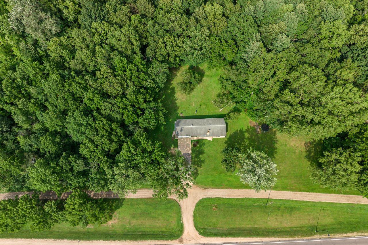 809 Holmen Dr, Holmen, WI 54636
