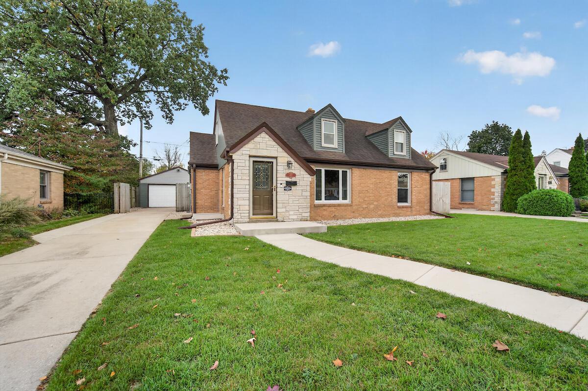 801 Lombard Ave, Racine, WI 53402