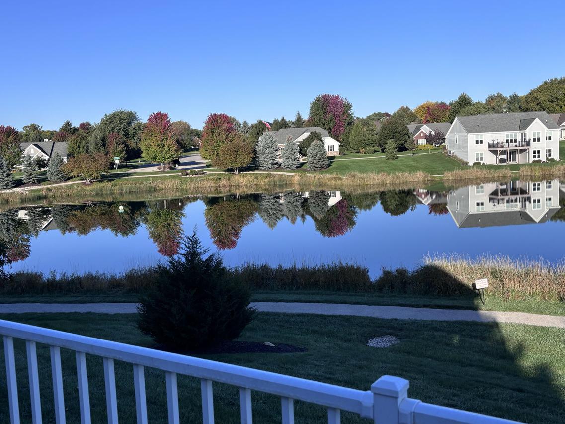 N52W35344 Lighthouse Ln, Lac La Belle, WI 53066