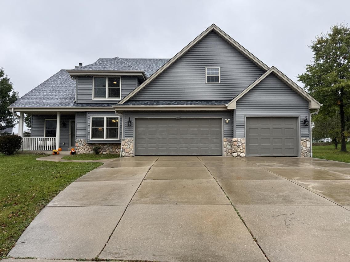 7856 S Victory Creek, Franklin, WI 53132