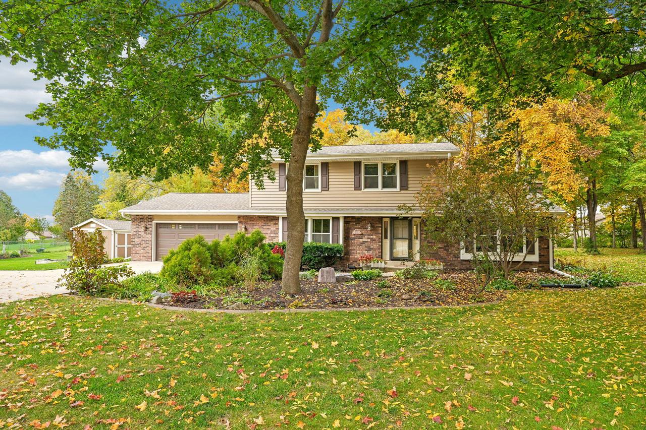 4251 S Church Dr, New Berlin, WI 53151