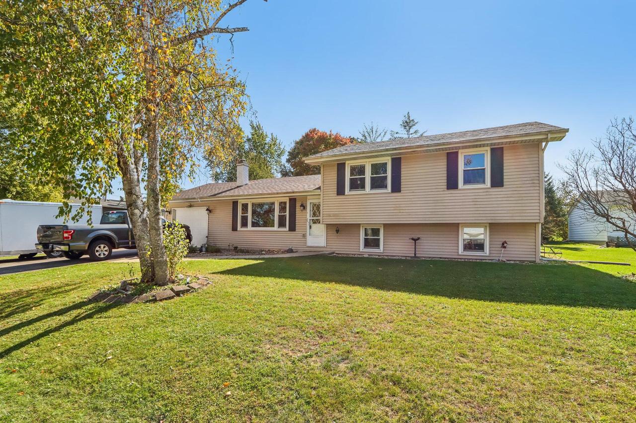 1825 Esch Rd, Twin Lakes, WI 53181