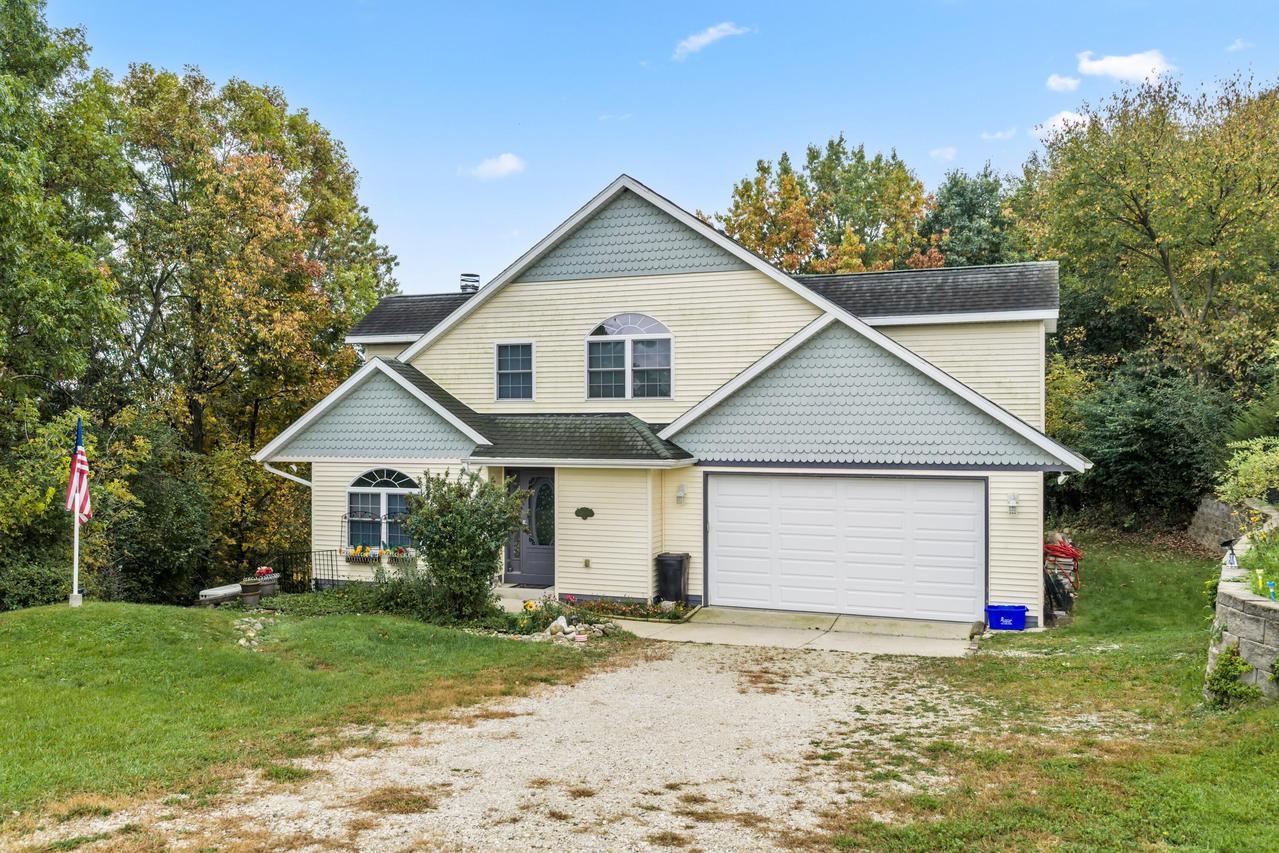 W1026 Ski Hill, Spring Prairie, WI 53105