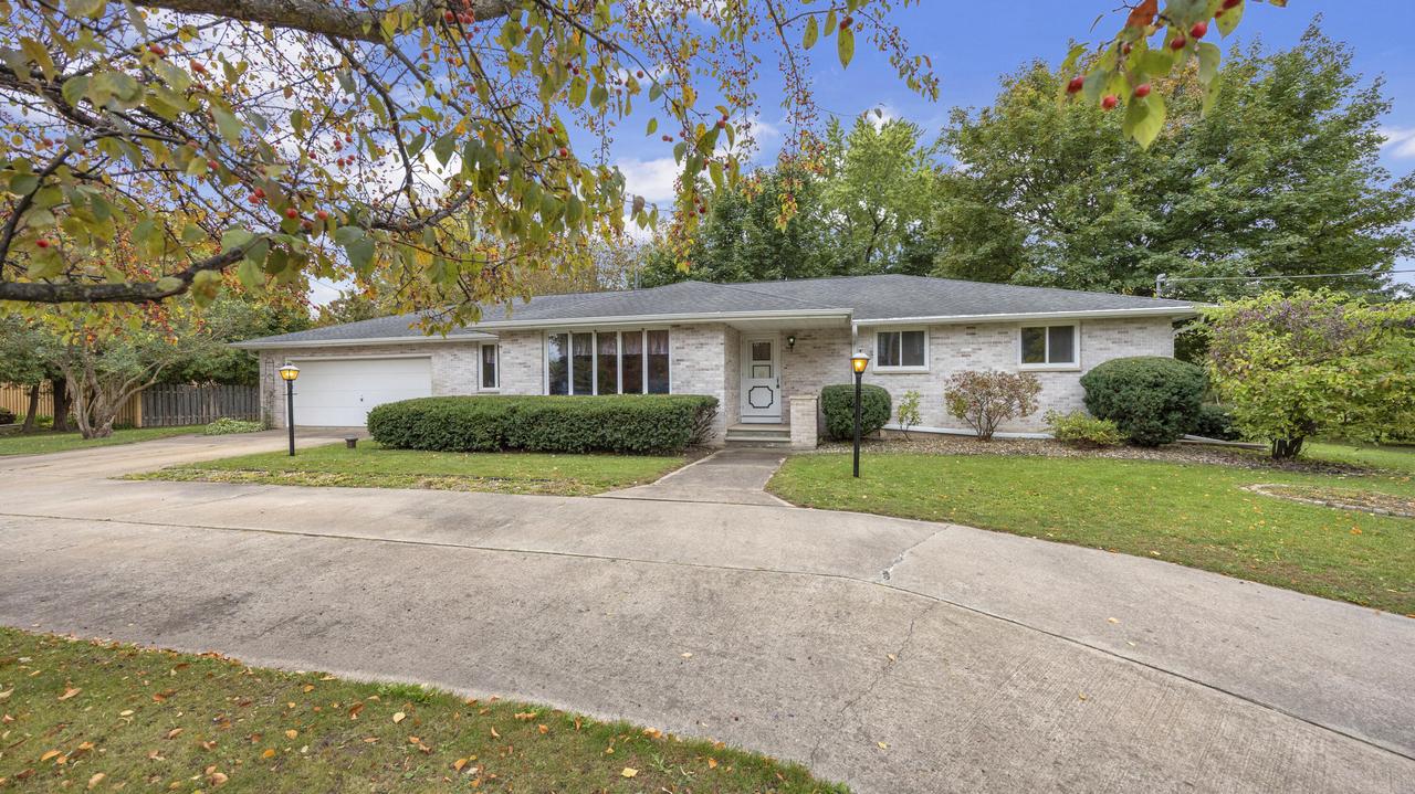 161 E Ripple Ave, Black Wolf, WI 54902