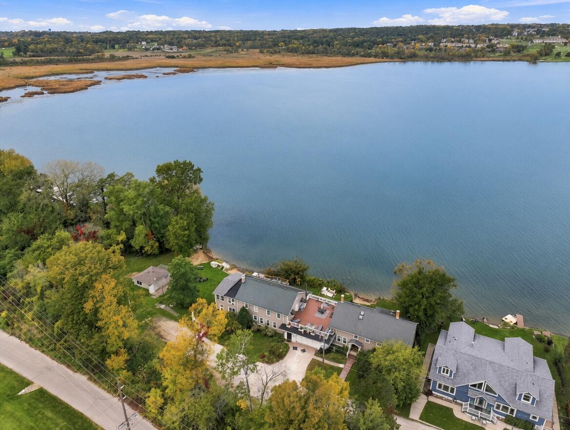 W4232 West End Rd, Geneva, WI 53147