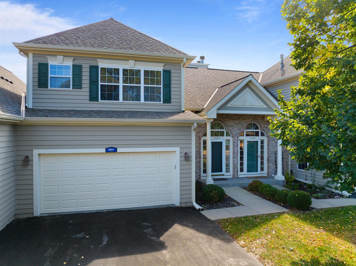 1061 Terrace Ct #43-22, Geneva, WI 53147