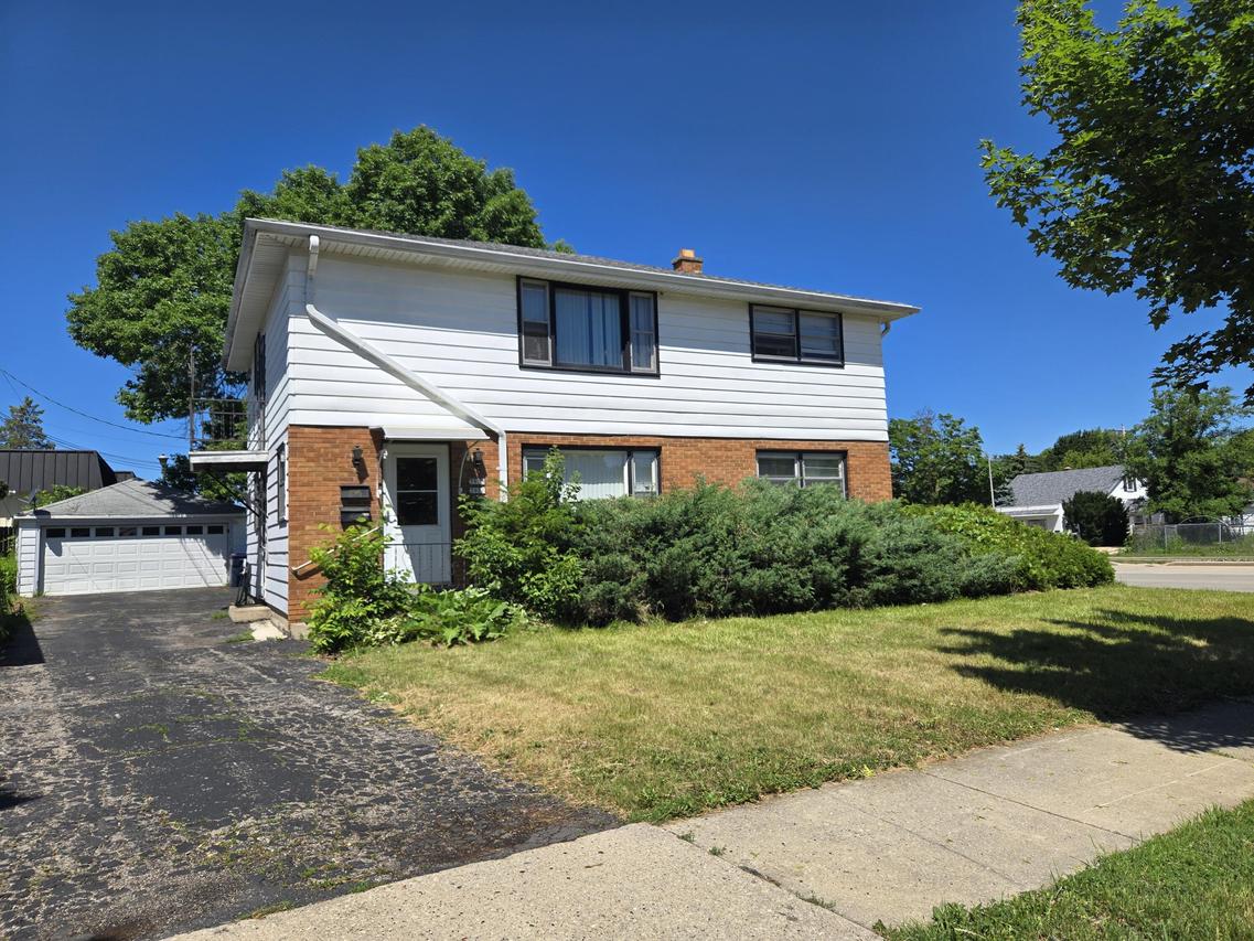 3971 N 98th St #3973, Milwaukee, WI 53222