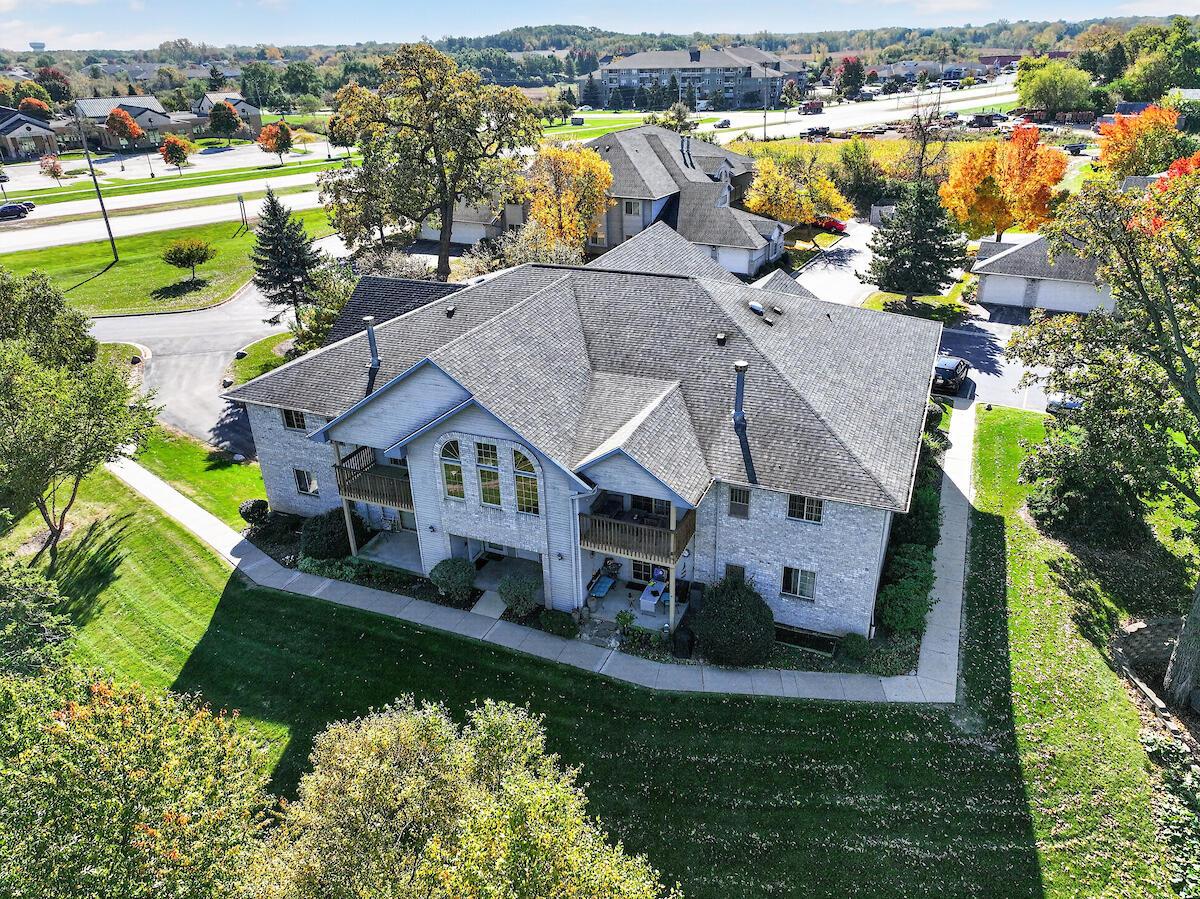 9410 W Loomis Rd #2, Franklin, WI 53132