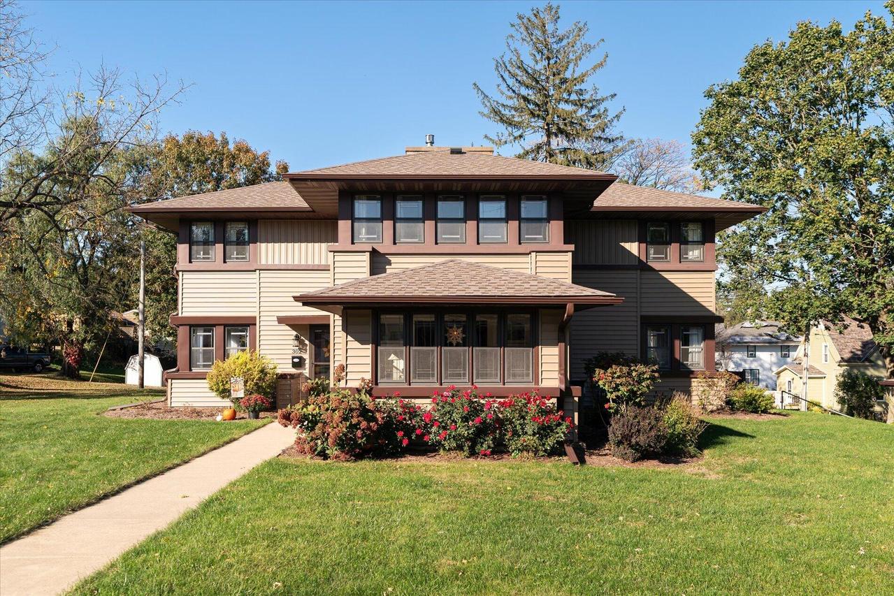 302 Melby St, Westby, WI 54667