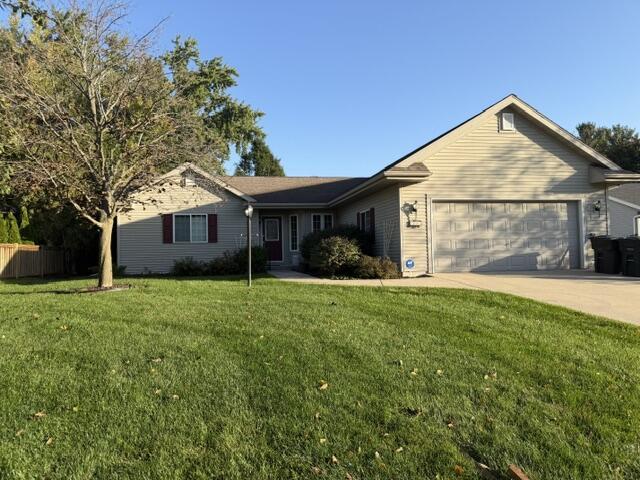 501 Garrison Dr, Lake Geneva, WI 53147