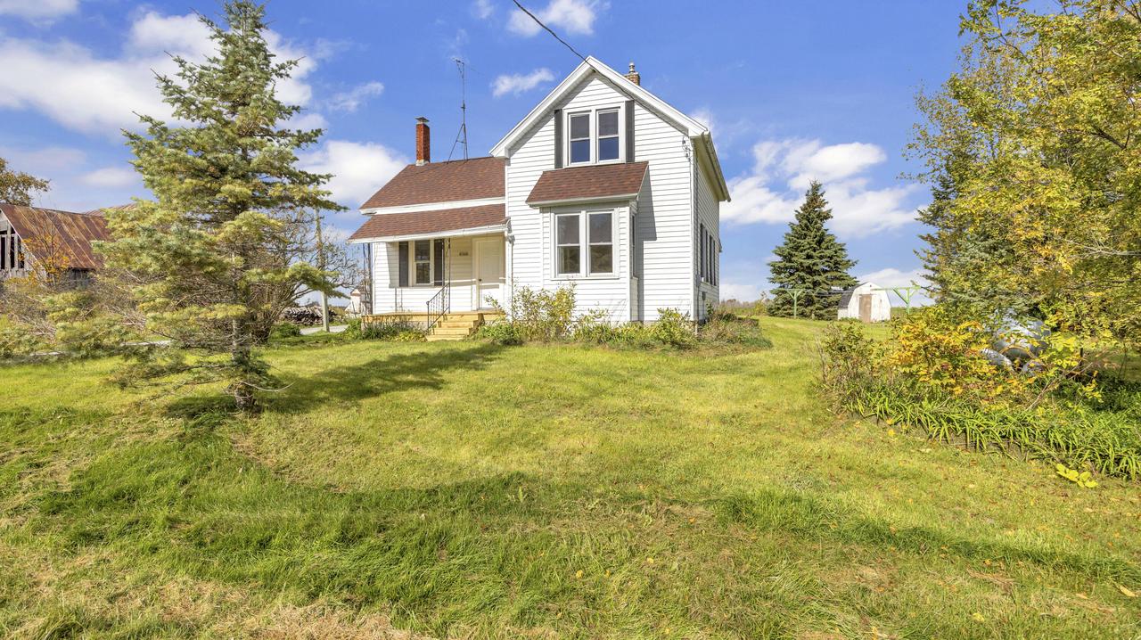 W1440 W Garton Rd, Mosel, WI 53083